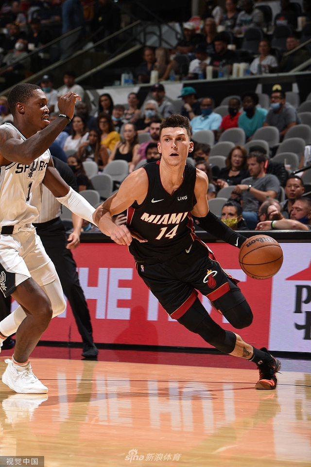 巴黎签下伯 巴黎签下伯