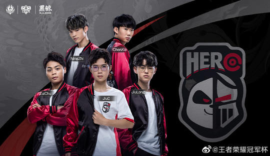 中场送出精 中场送出精