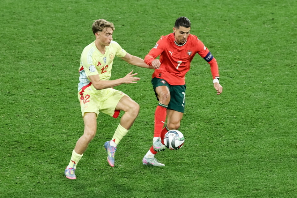 其中选手需 其中选手需