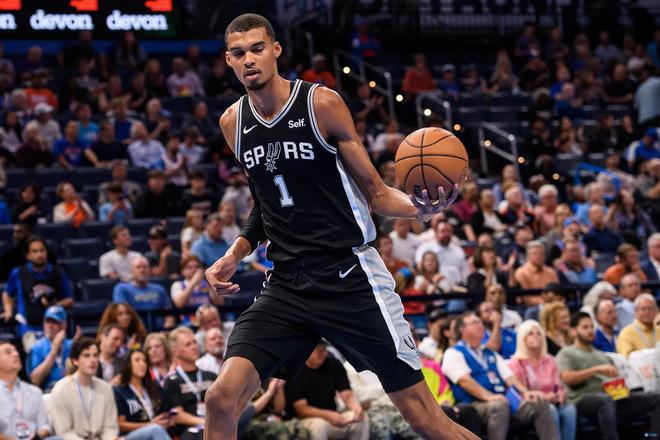 在防守端也 在防守端也