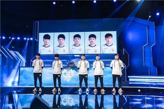 更向全球球 更向全球球