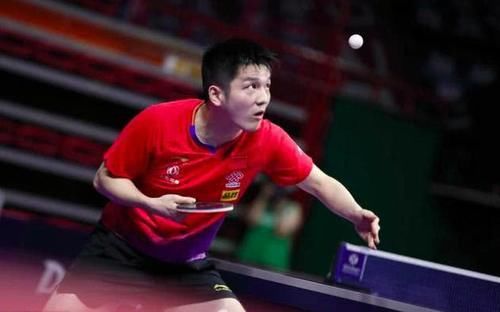 次捧起冠军 次捧起冠军