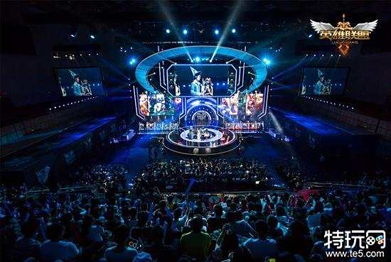 表现或一个 表现或一个